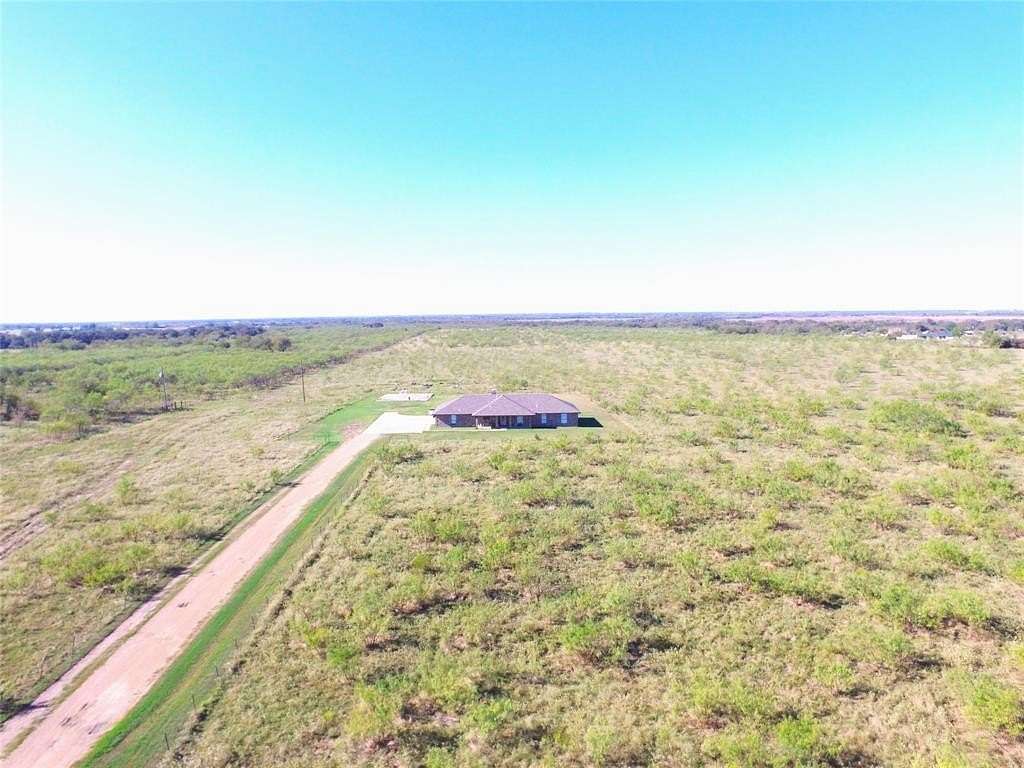 99.4 Acres of Land for Sale in Terrell, Texas