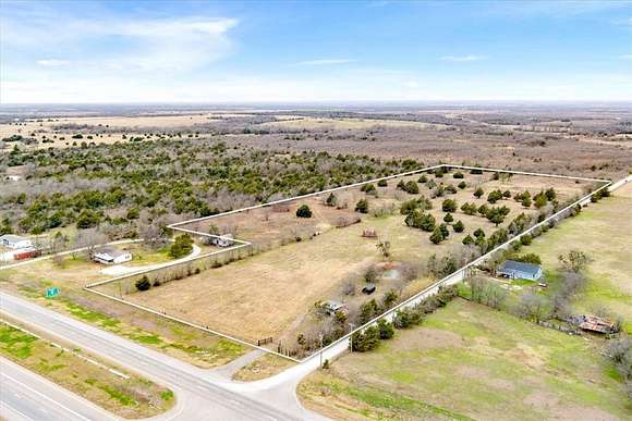 17.1 Acres of Land for Sale in Hubbard, Texas