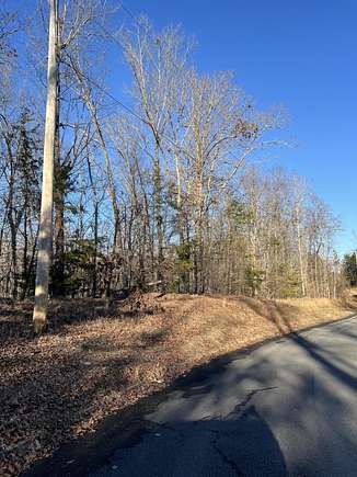 1.13 Acres of Land for Sale in Dandridge, Tennessee