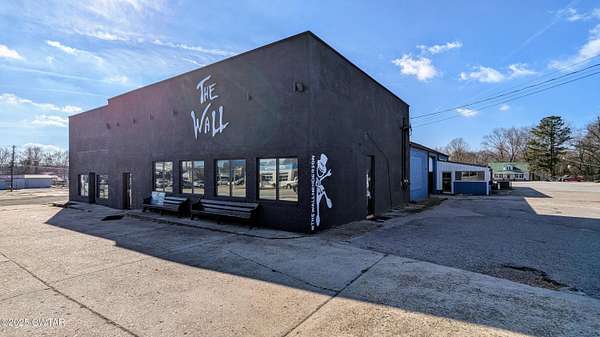 2.85 Acres of Improved Commercial Land for Sale in Henderson, Tennessee