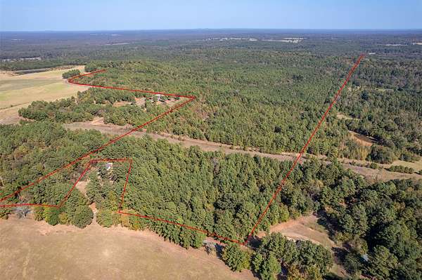 118 Acres of Recreational & Residential Land for Sale in Winona, Texas