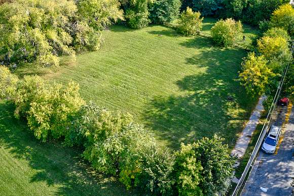 0.14 Acres of Residential Land for Sale in Milwaukee, Wisconsin