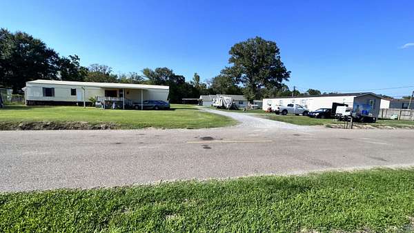 2.47 Acres of Improved Residential Land for Sale in Patterson, Louisiana