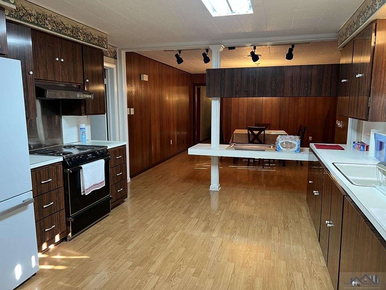 12.4 Acres of Improved Mixed-Use Land for Sale in Gray, Louisiana