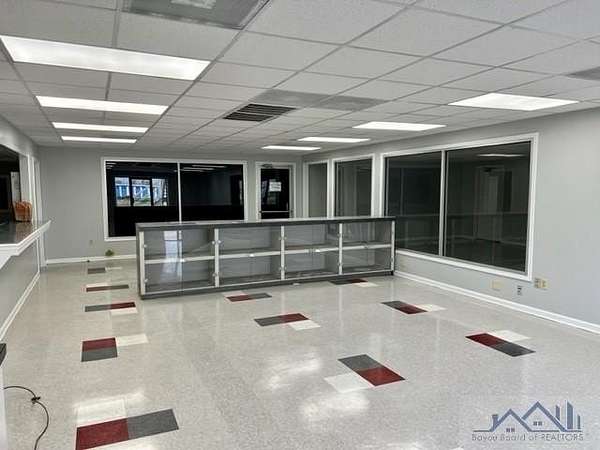 4.76 Acres of Improved Commercial Land for Sale in Houma, Louisiana