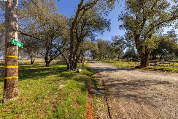10 Acres of Residential Land for Sale in El Dorado Hills, California