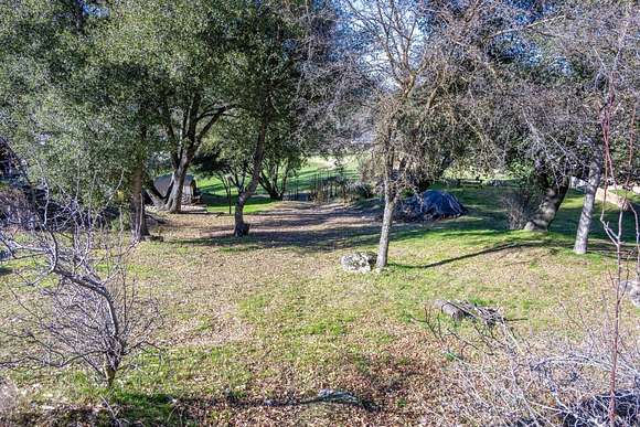 0.25 Acres of Residential Land for Sale in Oakhurst, California