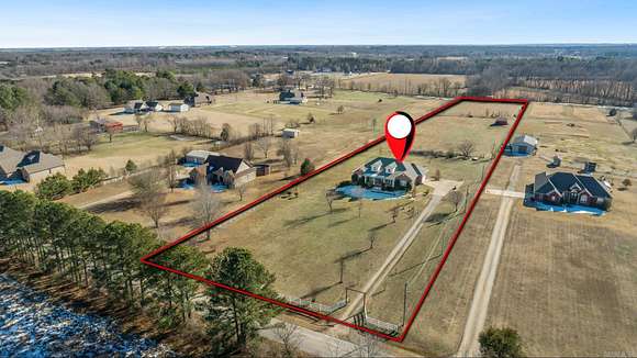 6.25 Acres of Residential Land with Home for Sale in Jonesboro, Arkansas