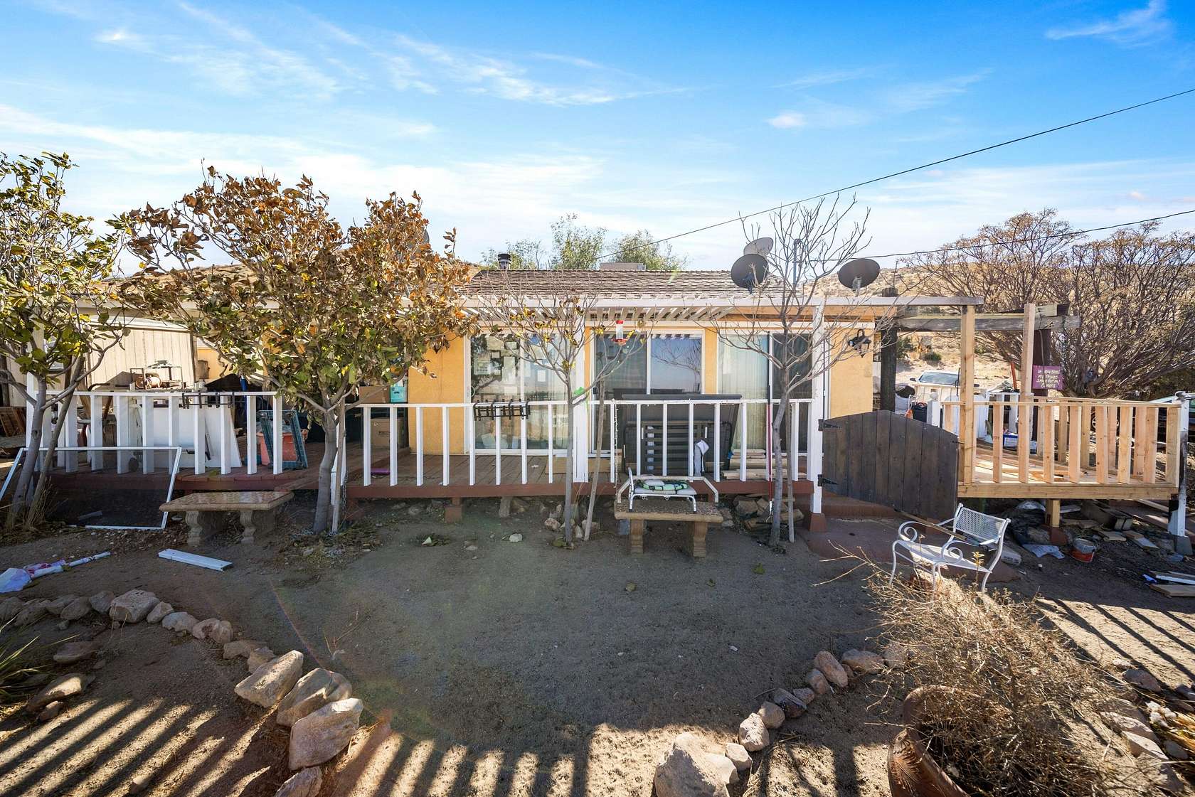 23.3 Acres of Land with Home for Sale in Palmdale, California