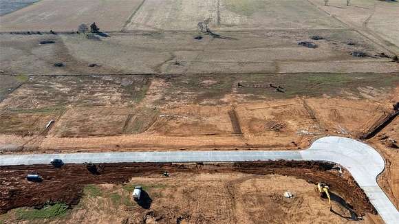 1 Acre of Residential Land for Sale in Whitesboro, Texas