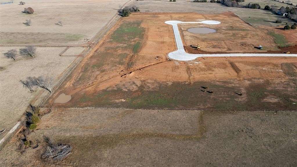 1.28 Acres of Residential Land for Sale in Whitesboro, Texas