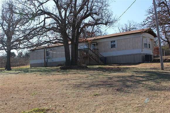 3.28 Acres of Residential Land with Home for Sale in Choctaw, Oklahoma