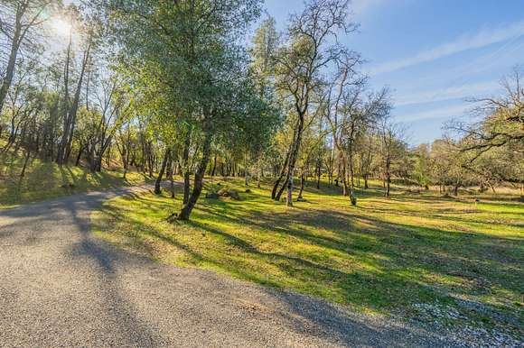 4 Acres of Residential Land with Home for Sale in Redding, California