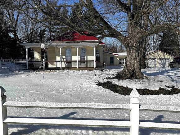 3.15 Acres of Residential Land with Home for Sale in Wheatland, Indiana