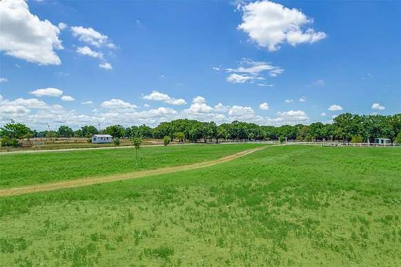 8.177 Acres of Agricultural Land for Sale in Dallas, Texas