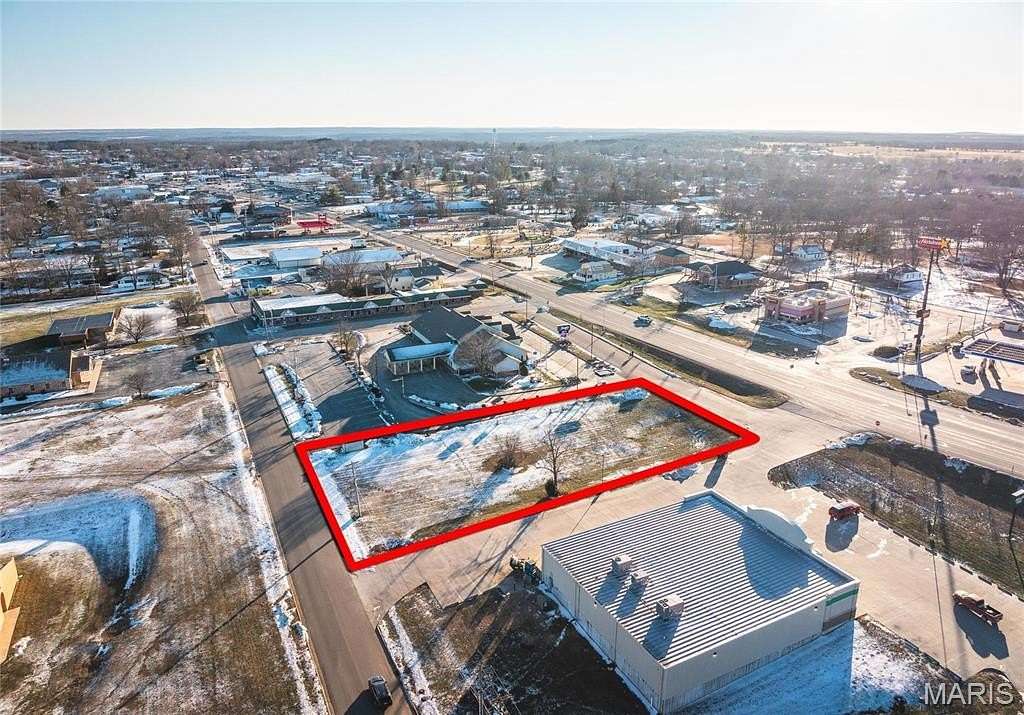 0.75 Acres of Commercial Land for Sale in Cuba, Missouri