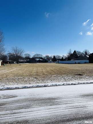 0.3 Acres of Residential Land for Sale in Atkinson, Illinois