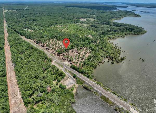 Residential Land for Sale in Broaddus, Texas
