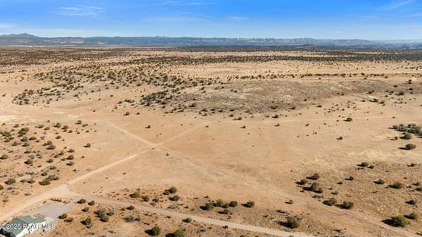 2 Acres of Residential Land for Sale in Paulden, Arizona