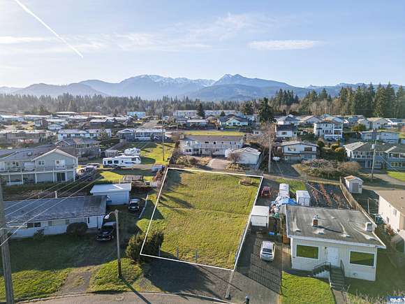 0.21 Acres of Residential Land for Sale in Port Angeles, Washington