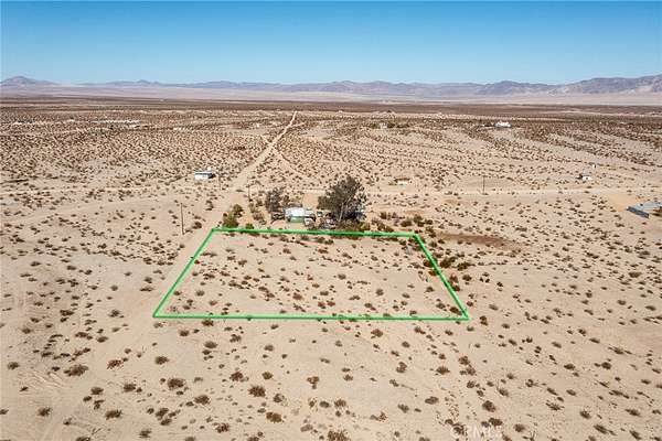 1 Acre of Land for Sale in Twentynine Palms, California