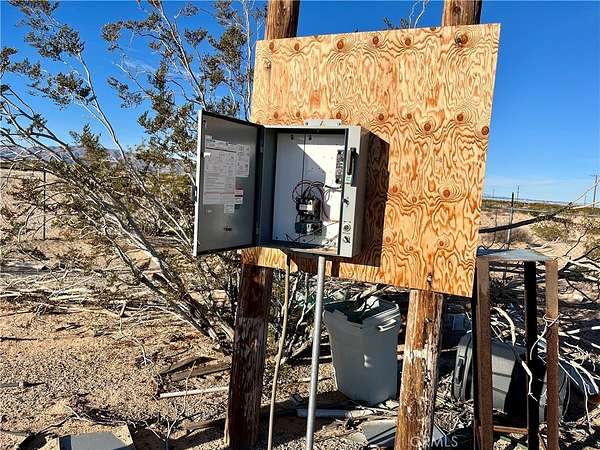 120 Acres of Land for Sale in Twentynine Palms, California