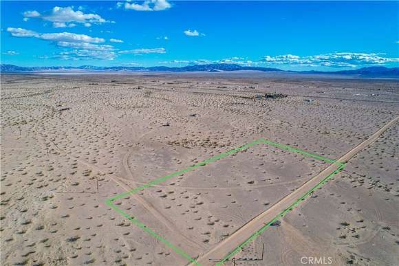 5 Acres of Residential Land for Sale in Twentynine Palms, California