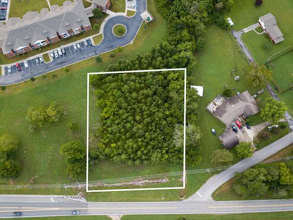 1.1 Acres of Mixed-Use Land for Sale in Trenton, Georgia