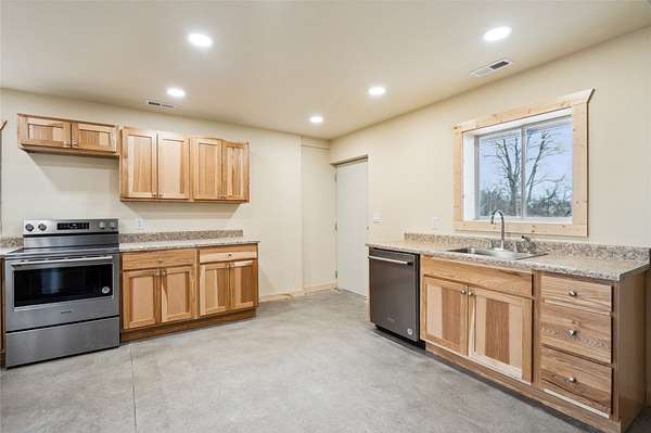 85.6 Acres of Recreational Land for Sale in Russell, Iowa