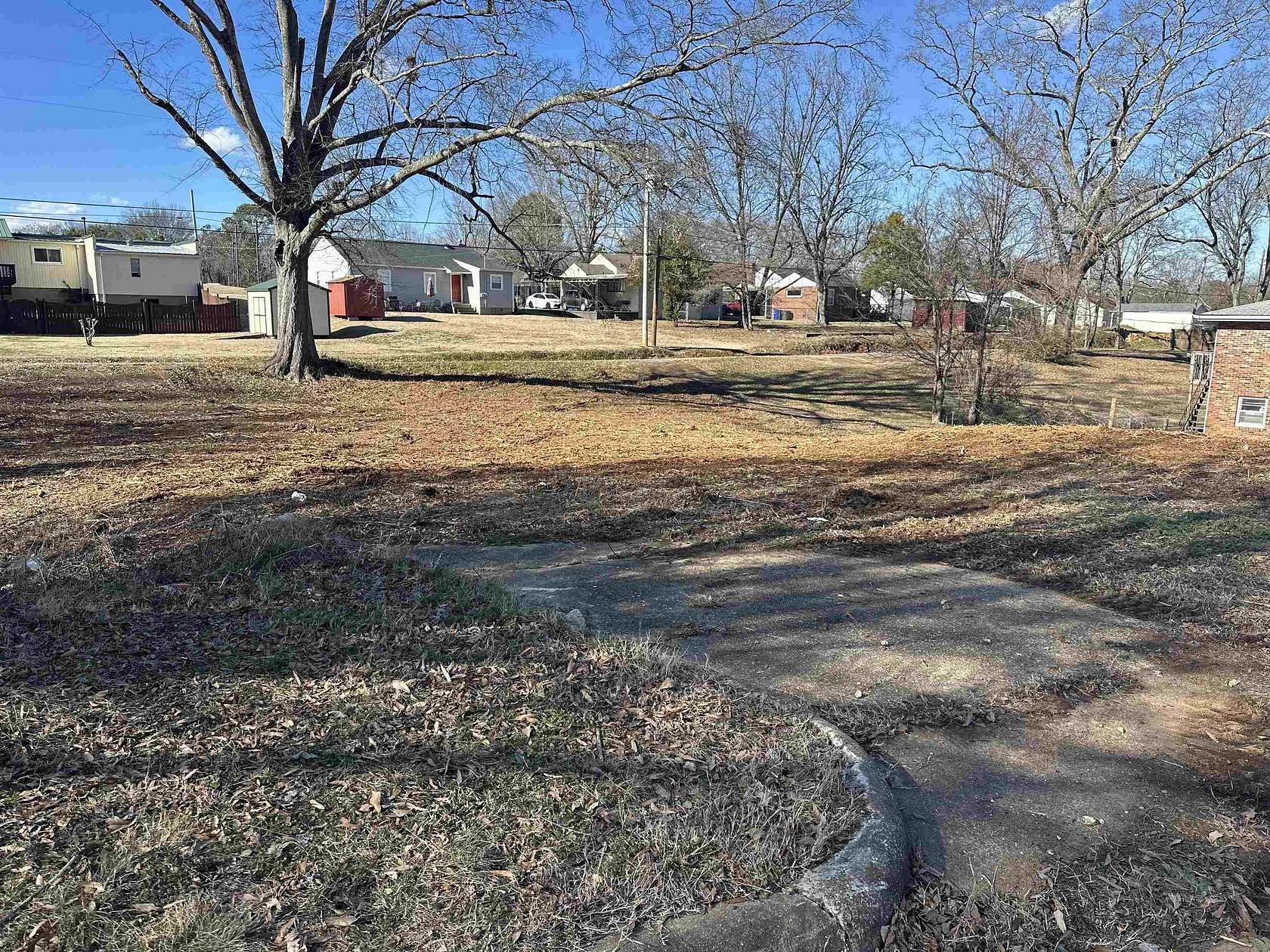 0.33 Acres of Residential Land for Sale in Florence, Alabama