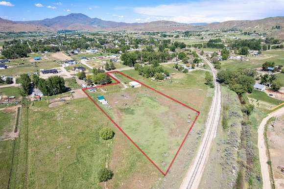 3.98 Acres of Residential Land with Home for Sale in Emmett, Idaho