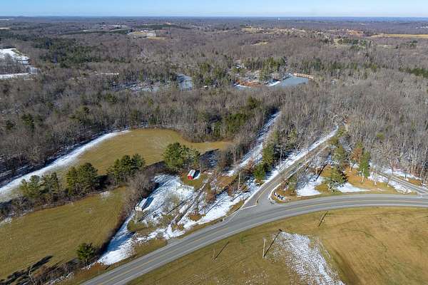 0.7 Acres of Mixed-Use Land for Sale in Crossville, Tennessee