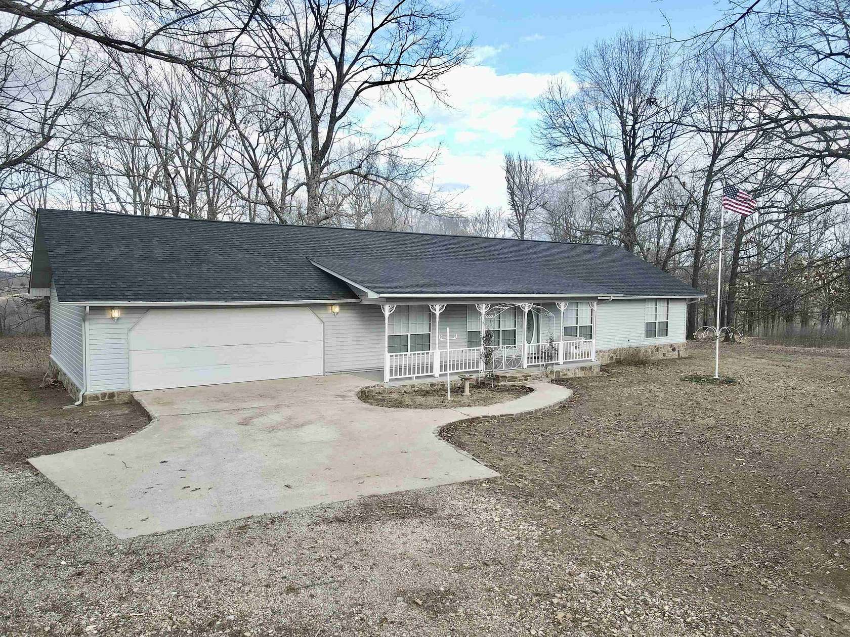 6 Acres of Land with Home for Sale in Marshall, Arkansas