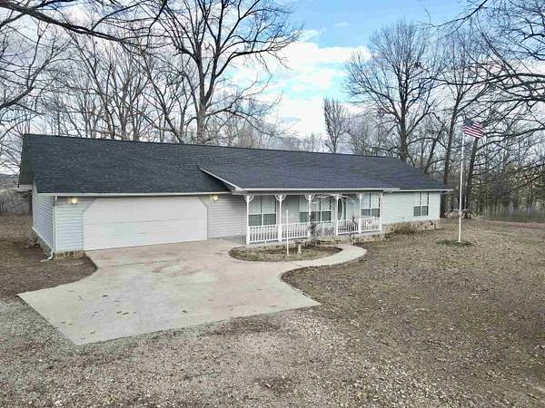 12 Acres of Land with Home for Sale in Marshall, Arkansas