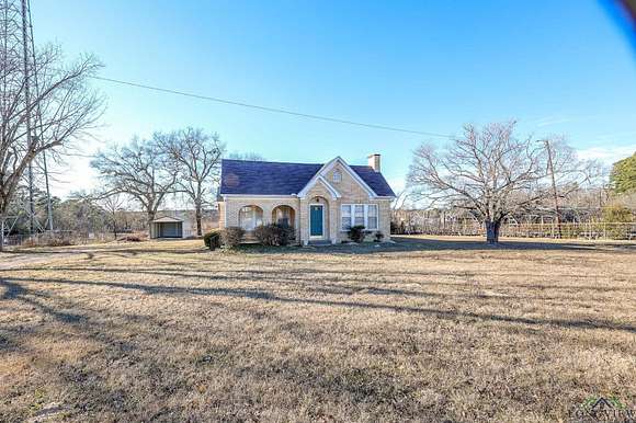 40 Acres of Land with Home for Sale in Longview, Texas