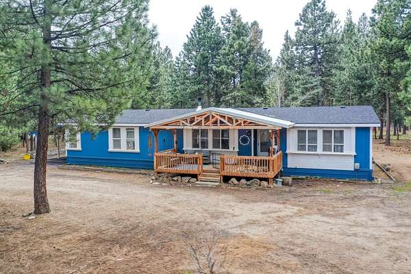 5.7 Acres of Residential Land with Home for Sale in La Pine, Oregon