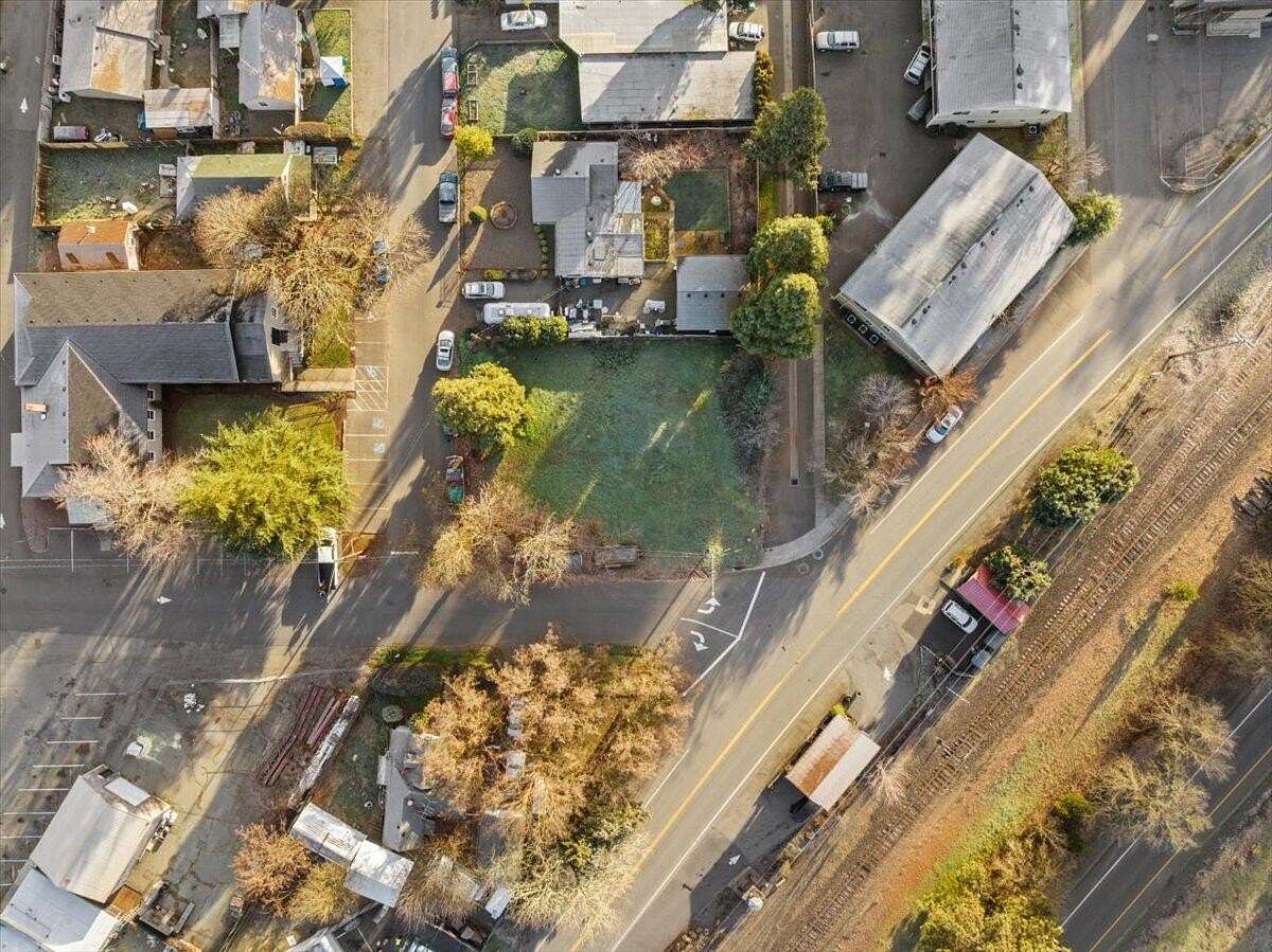 0.17 Acres of Mixed-Use Land for Sale in Rogue River, Oregon
