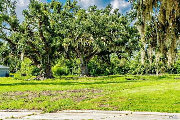 2.51 Acres of Mixed-Use Land for Sale in Houma, Louisiana