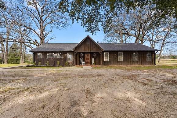 12 Acres of Land with Home for Sale in Grapeland, Texas