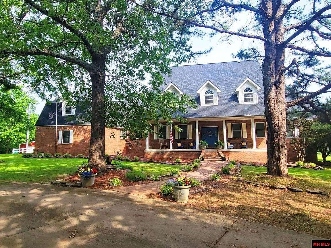 40 Acres of Land with Home for Sale in Mountain Home, Arkansas