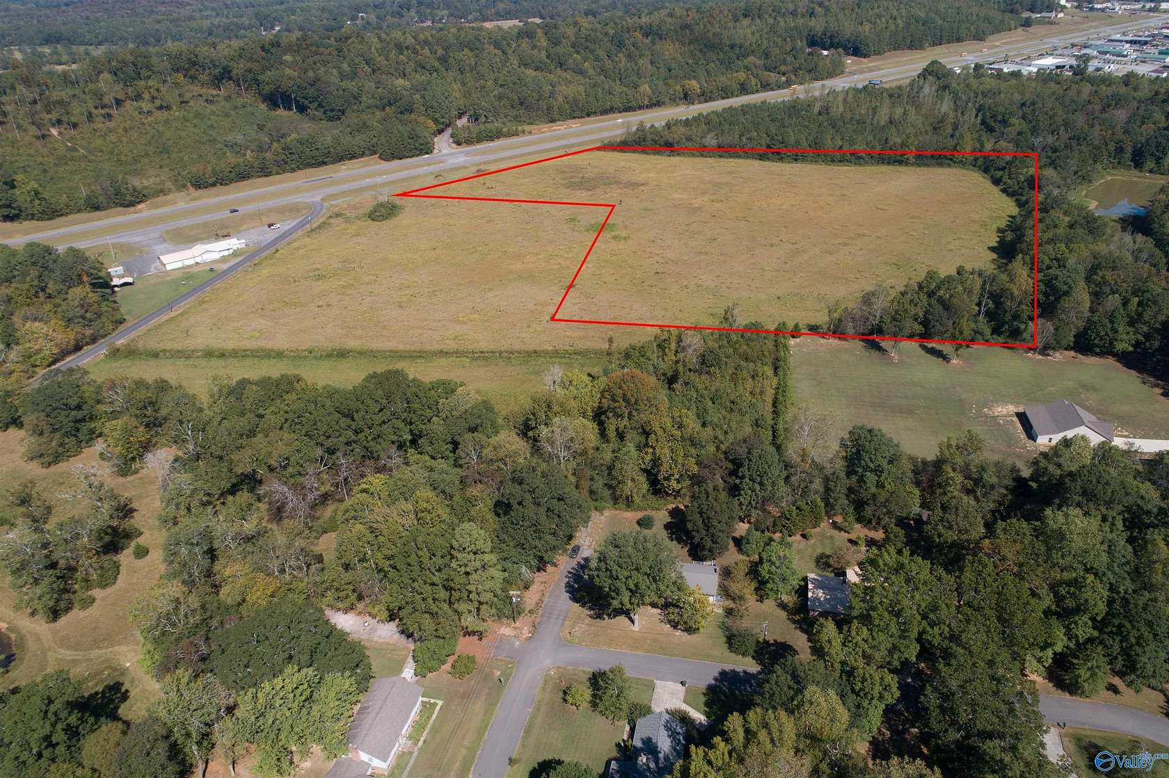 22 Acres of Commercial Land for Sale in Scottsboro, Alabama