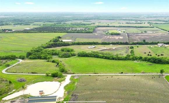 53 Acres of Agricultural Land with Home for Sale in Celeste, Texas