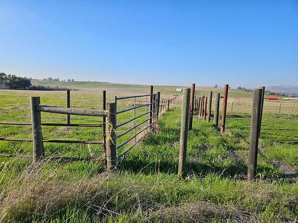 31.6 Acres of Land for Sale in Sanger, California