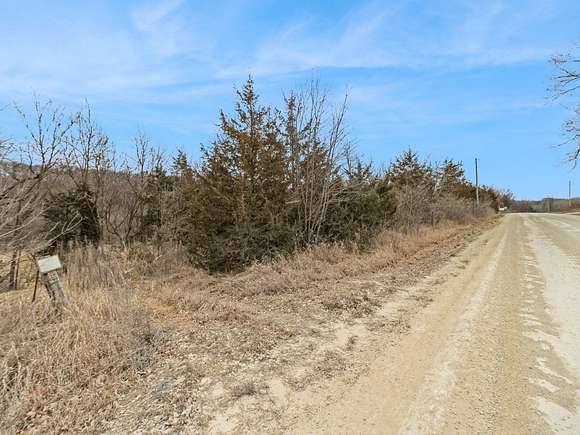 23.8 Acres of Agricultural Land for Sale in Winterset, Iowa