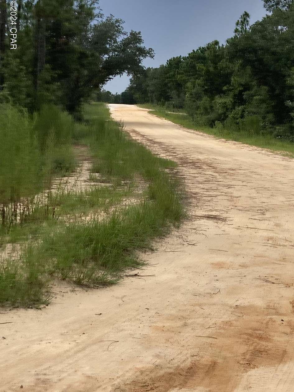 0.97 Acres of Land for Sale in Marianna, Florida