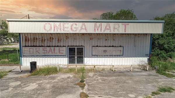 2 Acres of Improved Mixed-Use Land for Sale in Corpus Christi, Texas