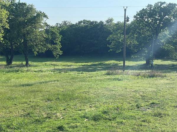 20 Acres of Land for Sale in Alvord, Texas