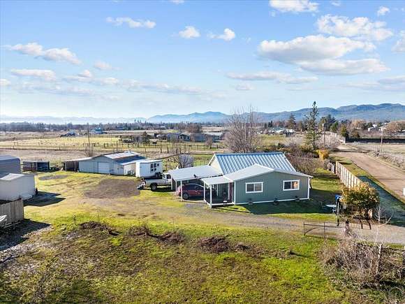 5 Acres of Land with Home for Sale in White City, Oregon