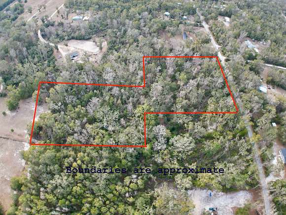 6.62 Acres of Recreational Land for Sale in Old Town, Florida