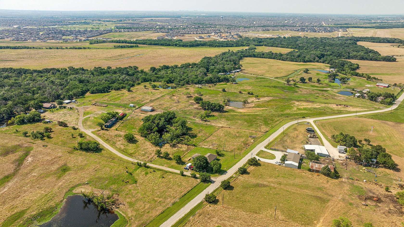 18.7 Acres of Land for Sale in Aubrey, Texas